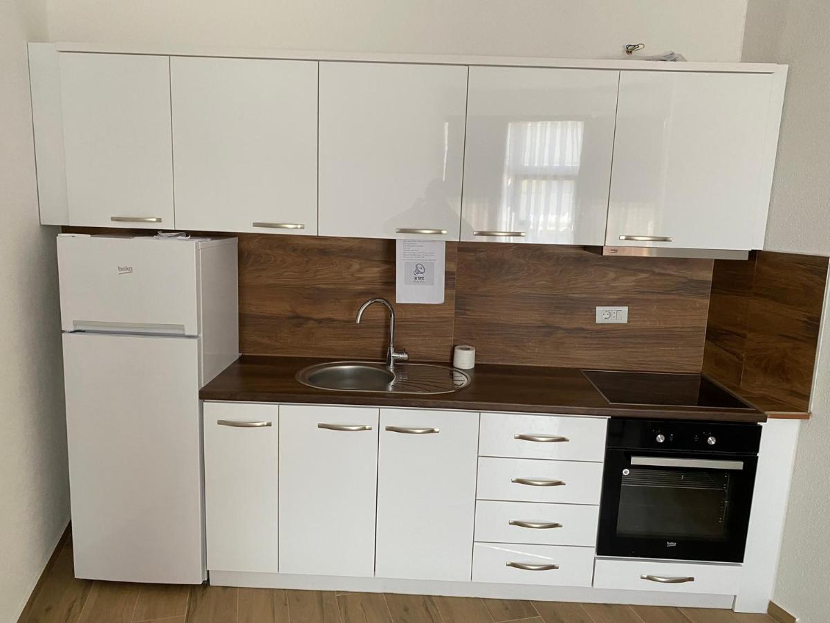 Hotel Inn Prizren Bagian luar foto