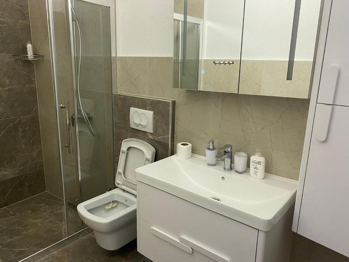 Hotel Inn Prizren Bagian luar foto